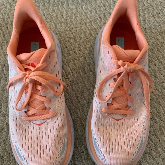 Hoka Clifton 8 - Picture 2 of 3